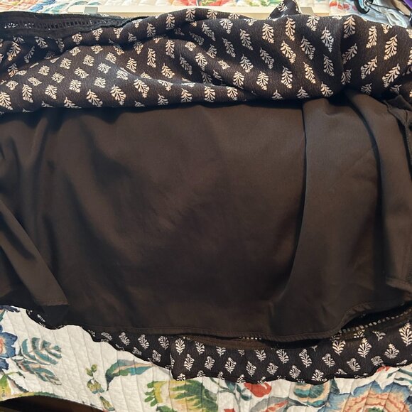 Loft black and white skirt - Picture 4 of 5